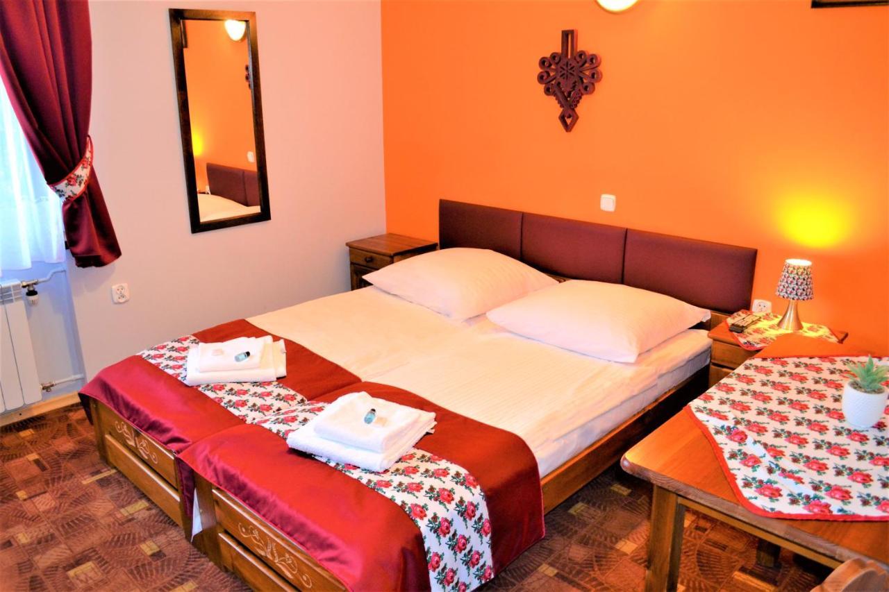 Bed and Breakfast Perla Białka Esterno foto